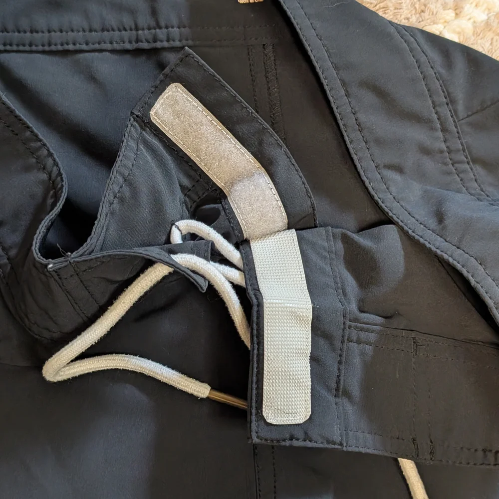 Goodfellow & Co. Black Cargo Swim Shorts with White Drawstring Size 32